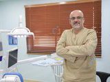 دكتور ايمن الحموري اسنان في عمان